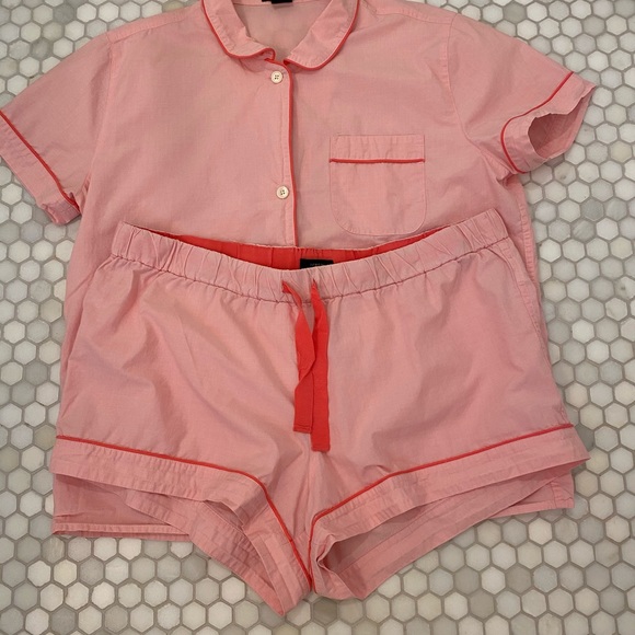 J. Crew Pink Pajama Set Shorts/Short Sleeve. Large - Picture 5 of 10
